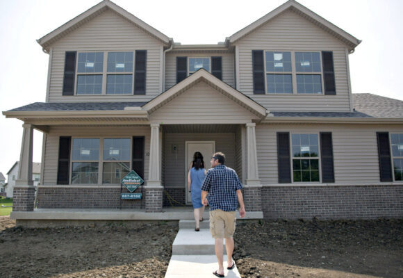 Mortgage rates rise to one-year high