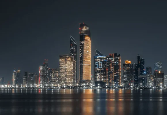 Coinbase Builds Abu Dhabi Hub to Put Global Stocks Onchain