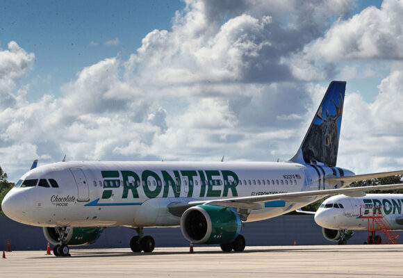 Frontier flight declares medical emergency after 4 flight attendants develop headaches, nausea