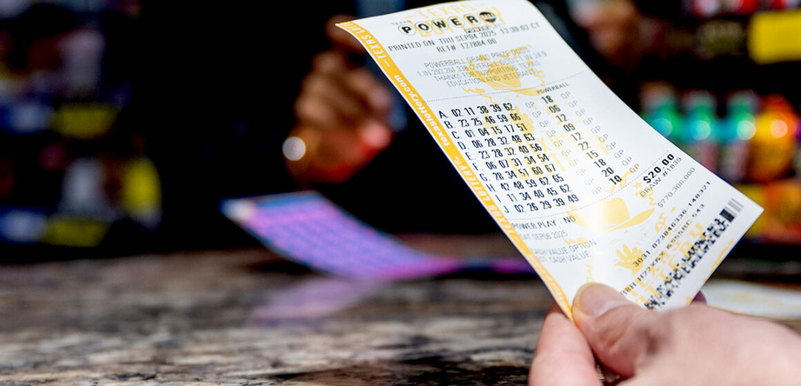 Powerball jackpot soars to $905M, eighth-largest in game’s history