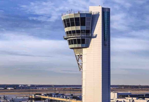 FAA grounds flights at major Northeast airports after fiber line cut
