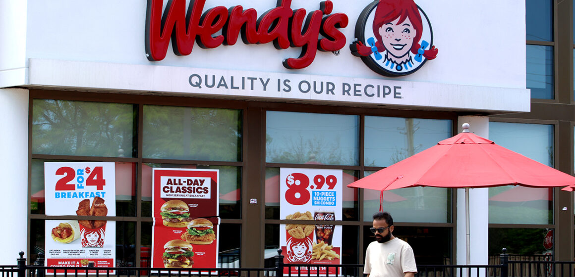 Nelson Peltz-led group offers to buy Wendy’s for $1.4B