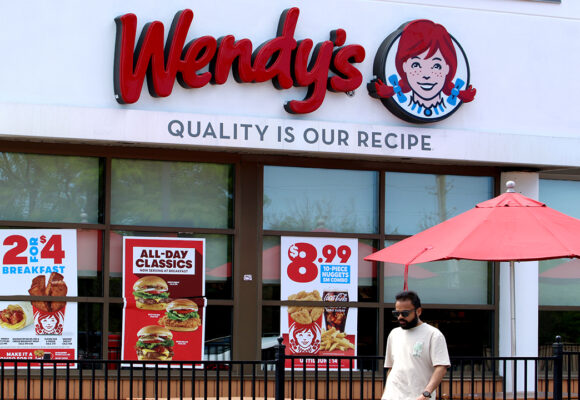 Nelson Peltz-led group offers to buy Wendy’s for $1.4B